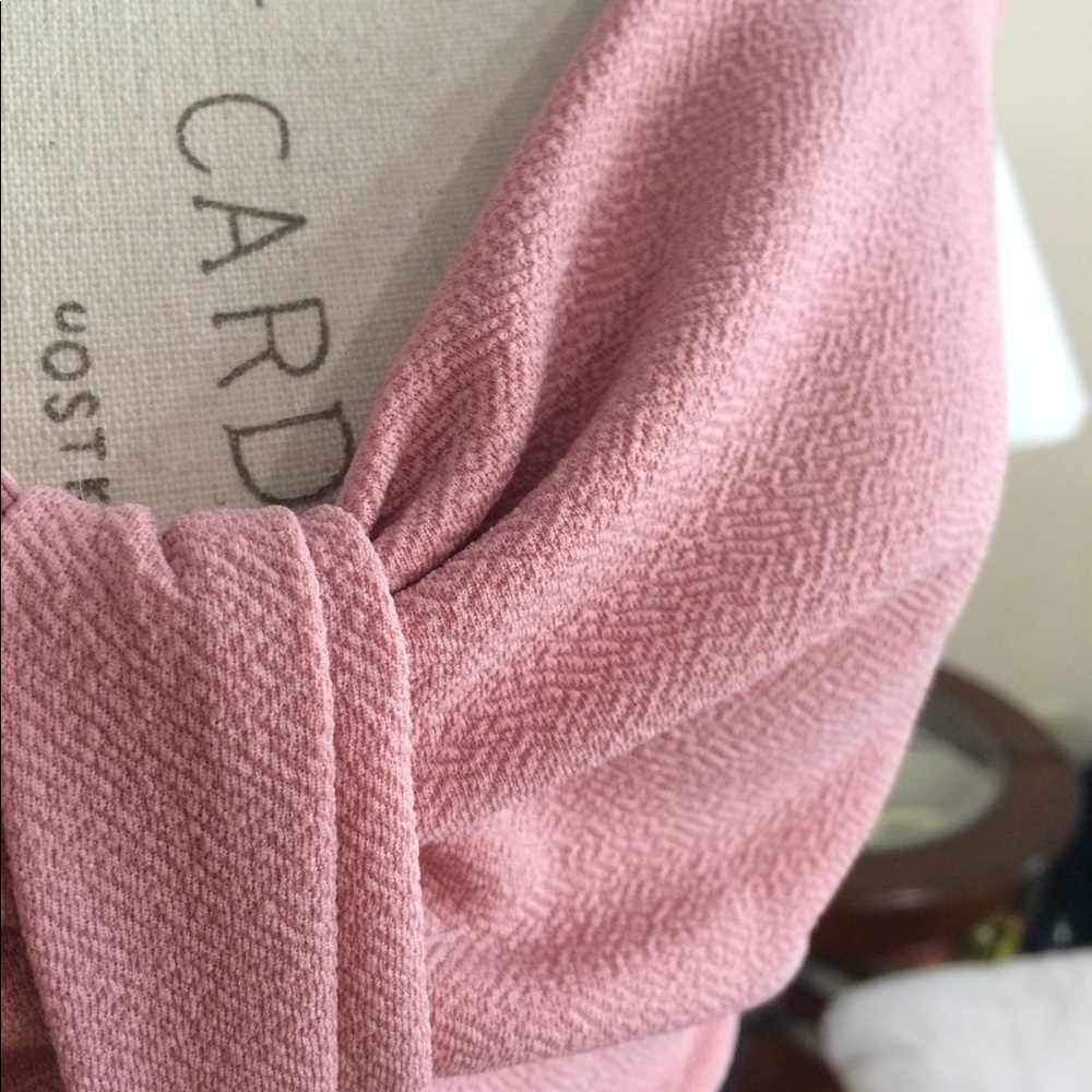 Pink top - Picture 2 of 5